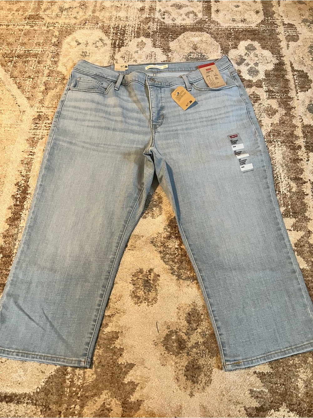 Levi's 311 Women's Skinny Capri Jeans Size 18W Light Wash